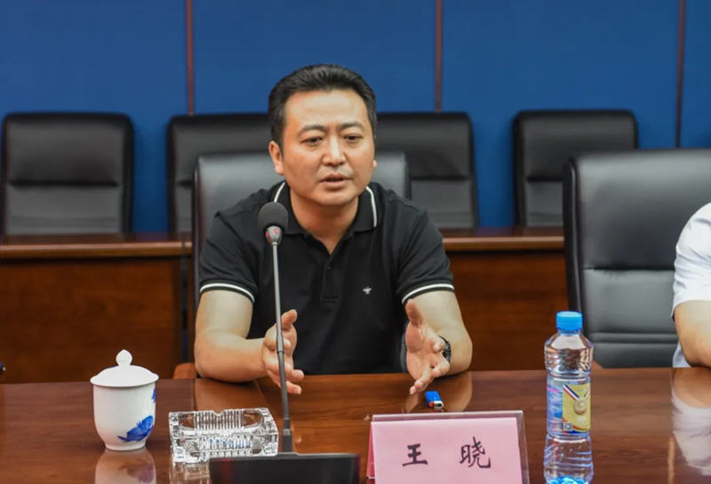 江西長運(yùn)與南昌市工傷和職工失業(yè)保險(xiǎn)服務(wù)中心召開“彰顯省會擔(dān)當(dāng)，我們怎么干”企業(yè)研討專題會