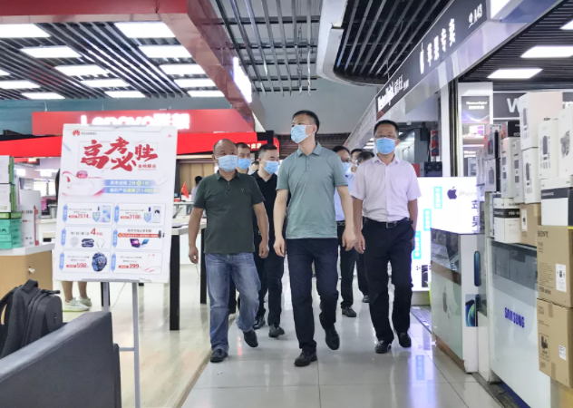 葛威敏一行督導(dǎo)長運(yùn)物業(yè)、徐坊客運(yùn)站疫情防控及安全工作