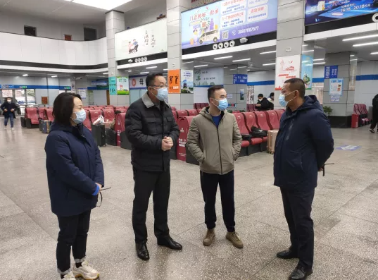劉磊檢查指導青山客運站、徐坊客運站文明創(chuàng)建等工作