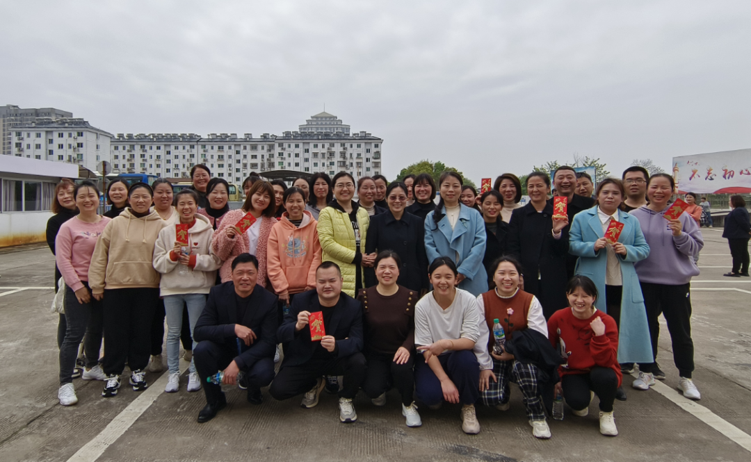 鷹潭長(zhǎng)運(yùn)、公交：工會(huì)組織開(kāi)展跳繩比賽