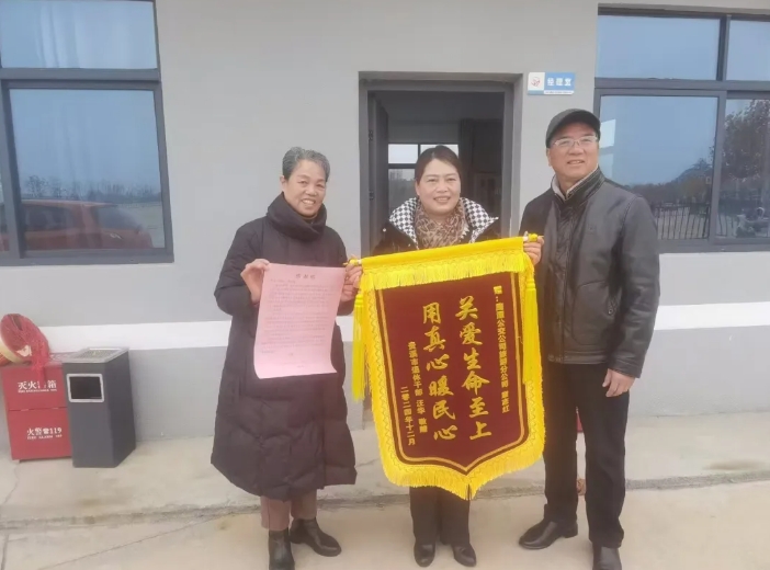 鷹潭公交:錦旗背后的溫暖與擔(dān)當(dāng)——公交車的“生命時速”
